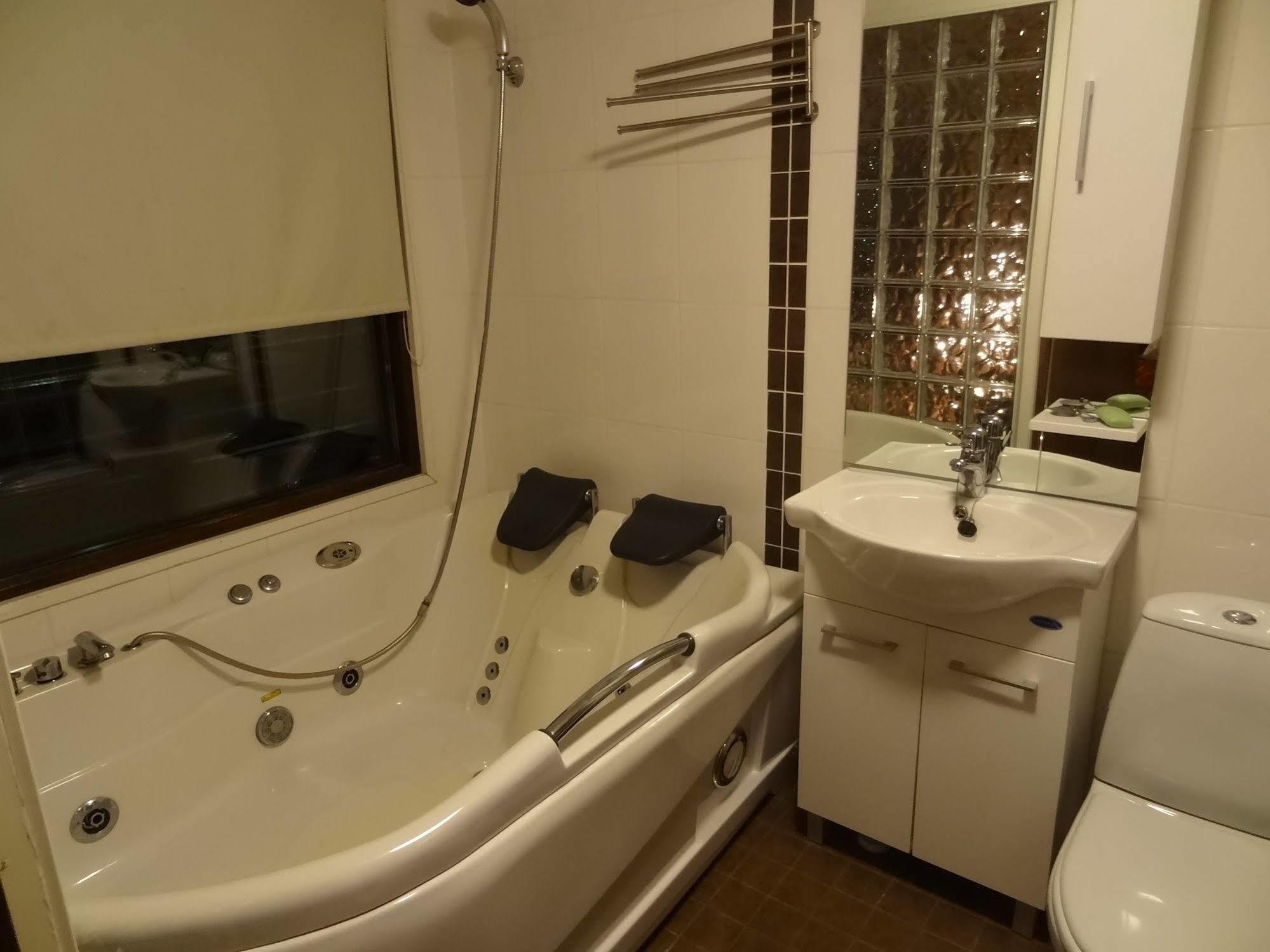 Botnia Hotel & Restaurant Kruunupyy Экстерьер фото